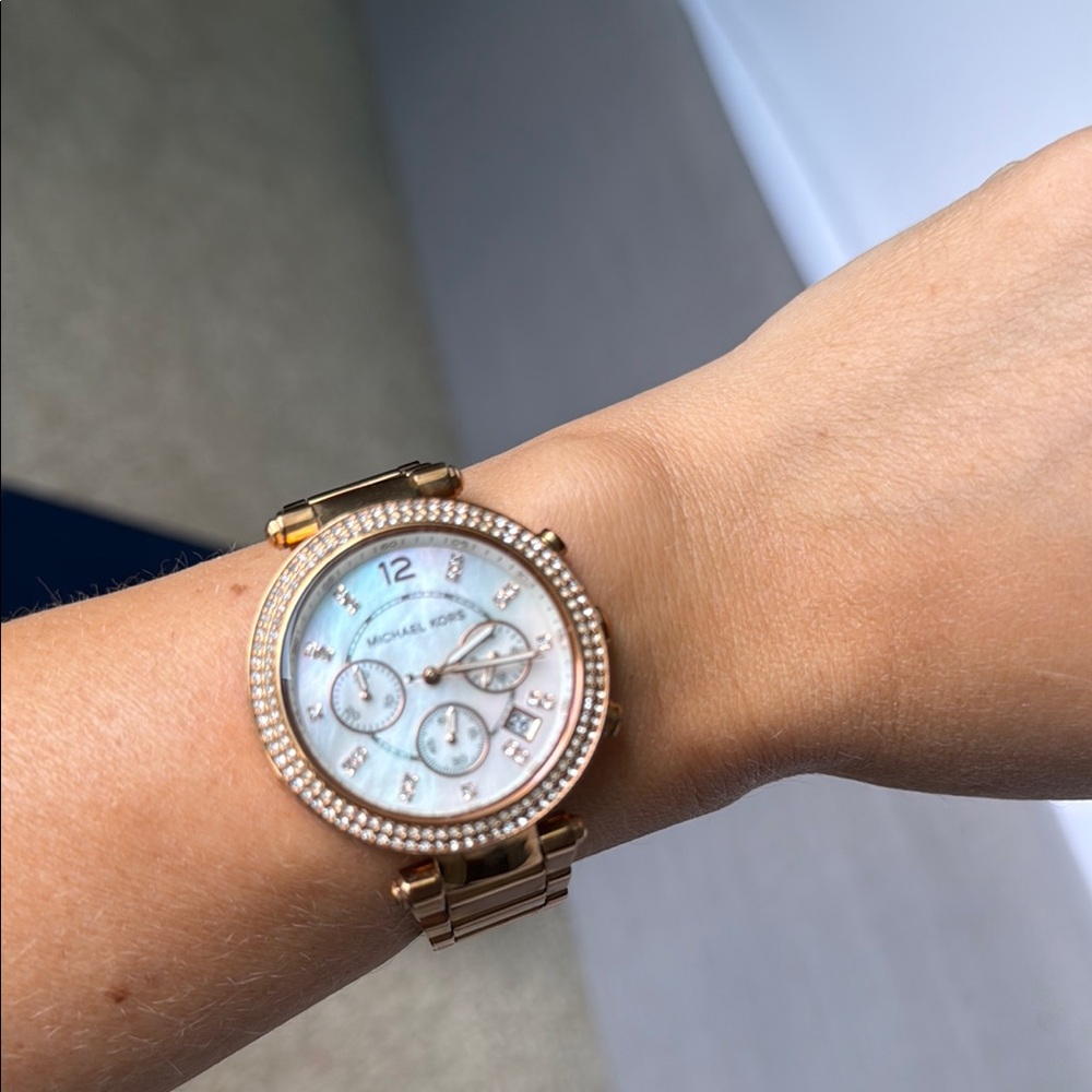 Michael Kors Gold Watch with Mother-of-Pearl Dial - Picture 4 of 6